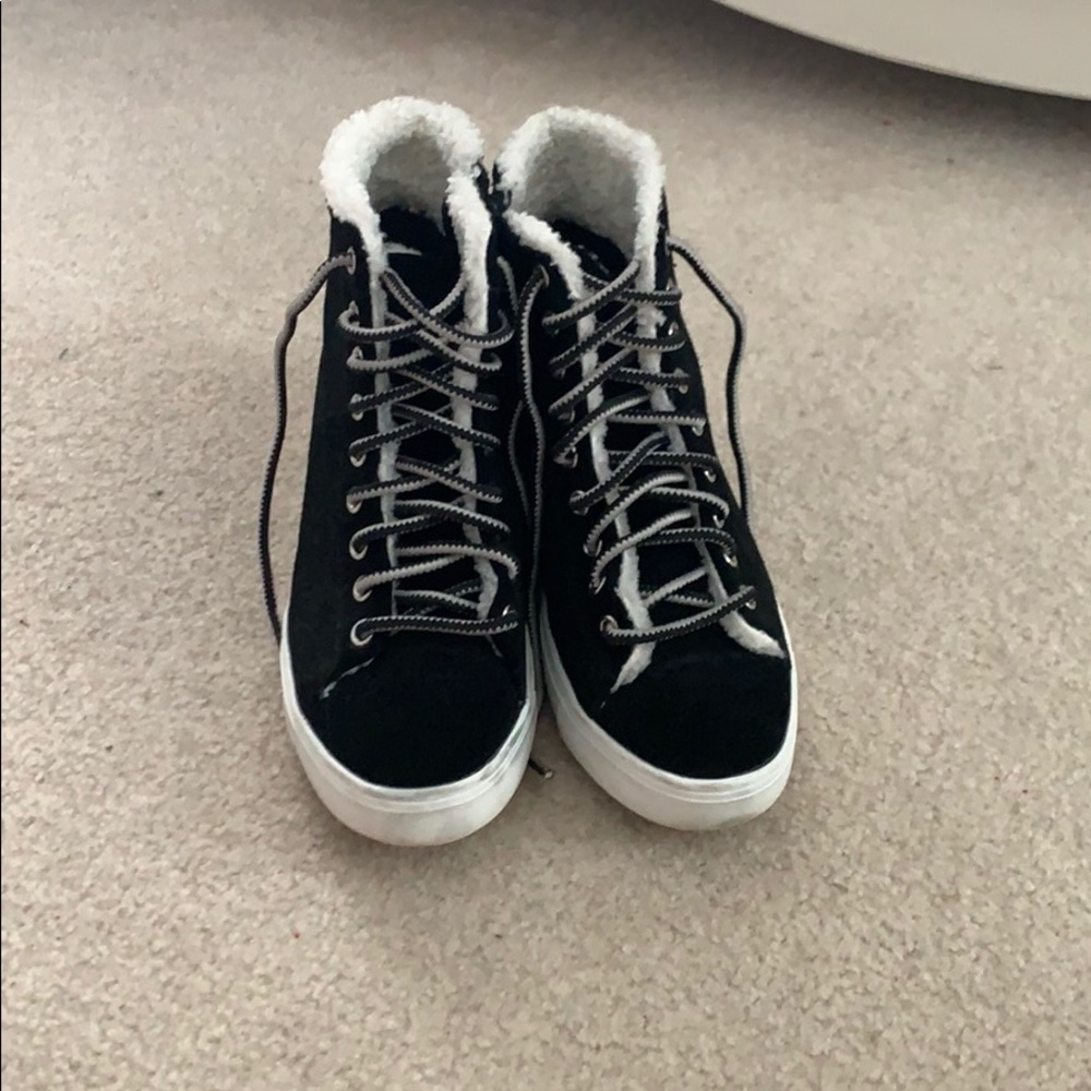 STEVE MADDEN BOOTS